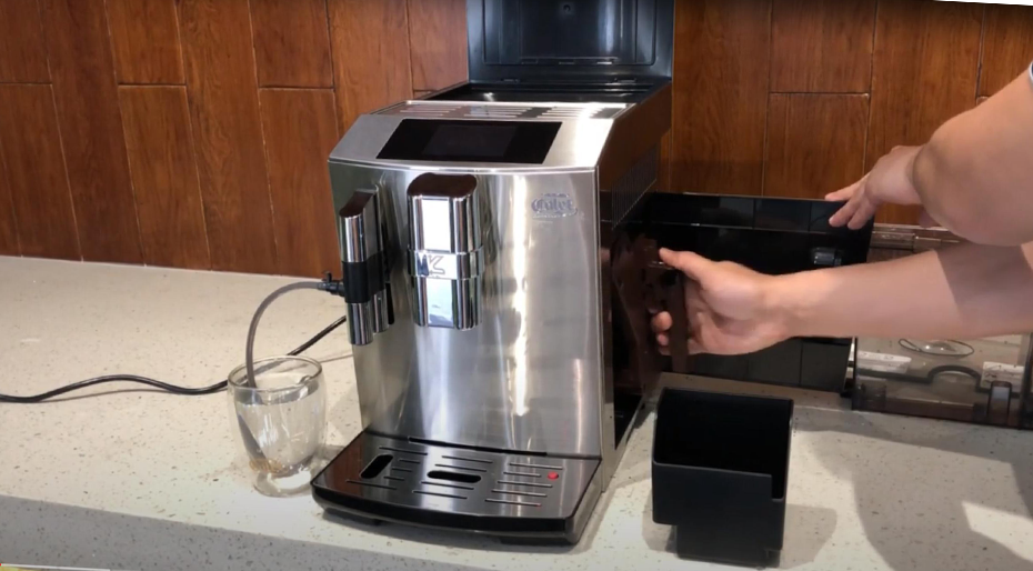 CLT - Q07S полностью автоматическая кофеварка с уходом за детьми в кабине для рекламы